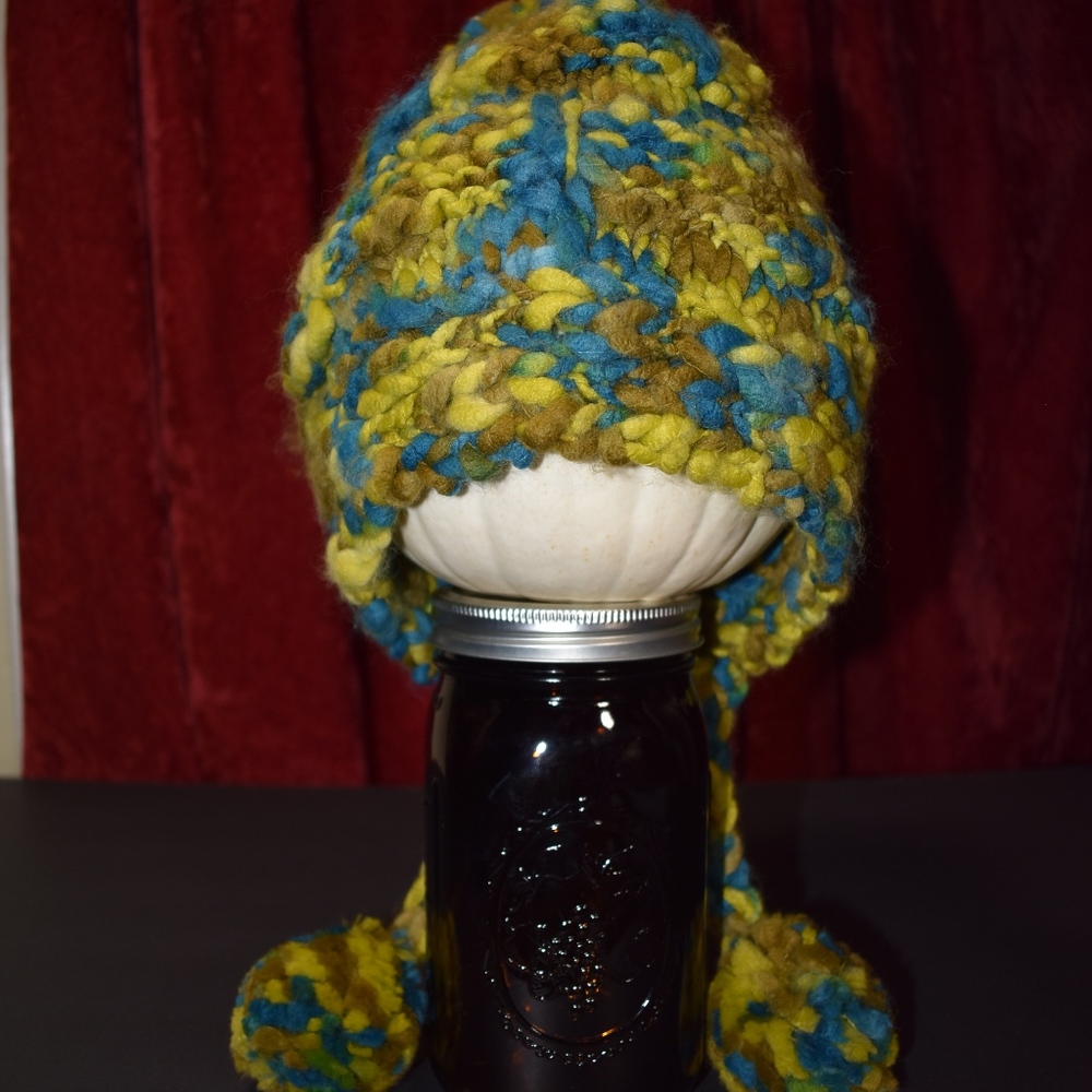 Burton Snowboards NWT Women's Knit Hat 3 Pom Poms